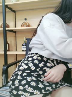 OF日本大眼萌妹「Yui Peachpie」双穴侵犯 肛塞入菊操逼到潮喷双重享受 无套肛交爆白浆